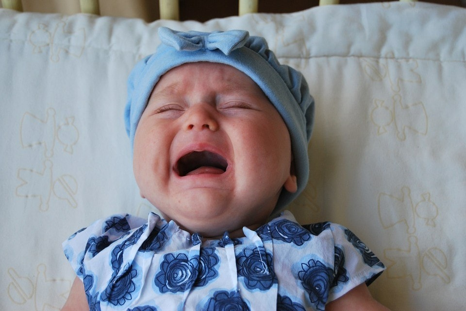 Waarom huilt mijn baby? De 6 meest voorkomende oorzaken!